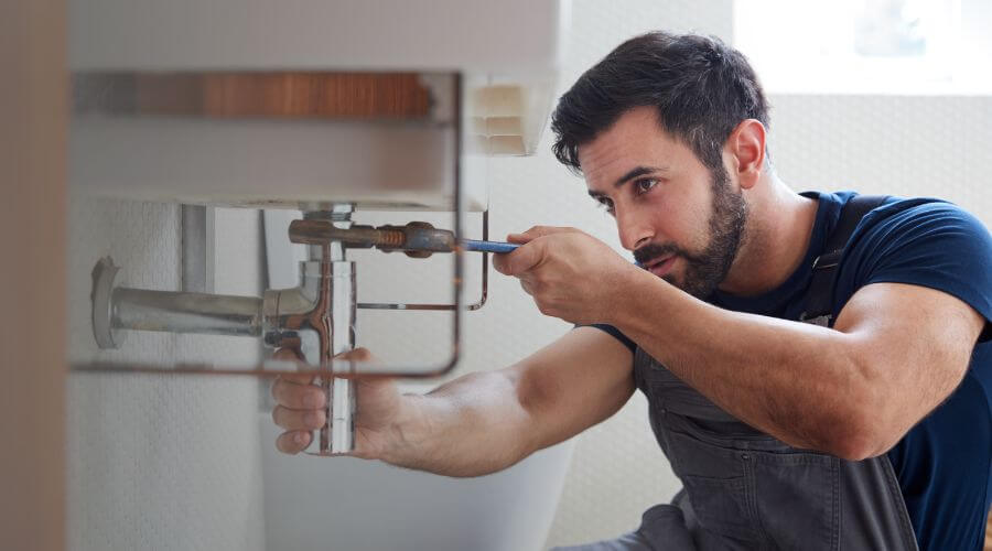 Expert burst pipe repair services in Cerro, NM